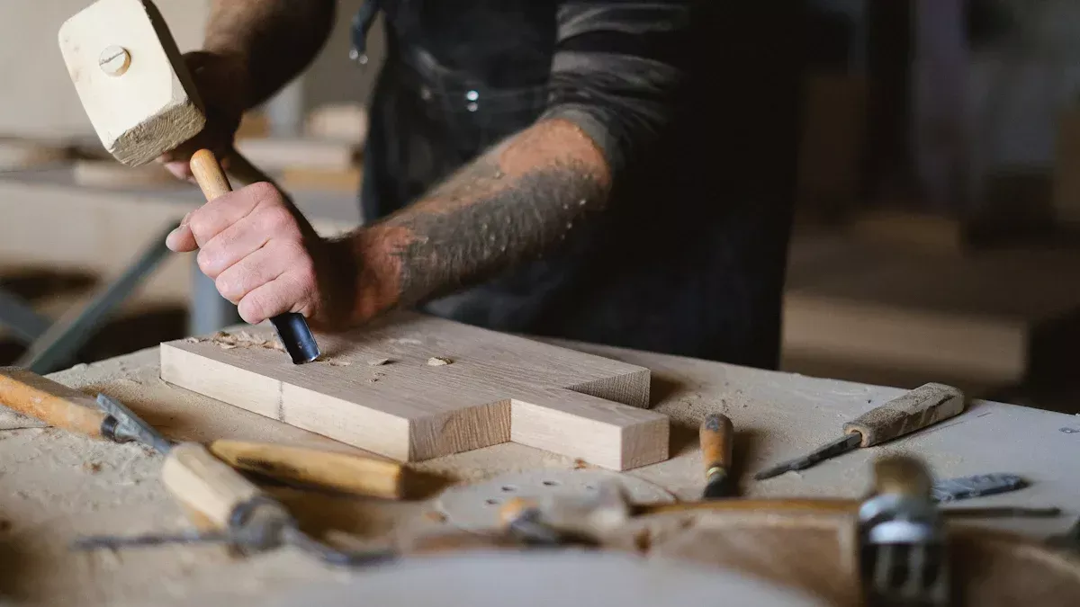 Cómo hacer cortes limpios y precisos con un cincel