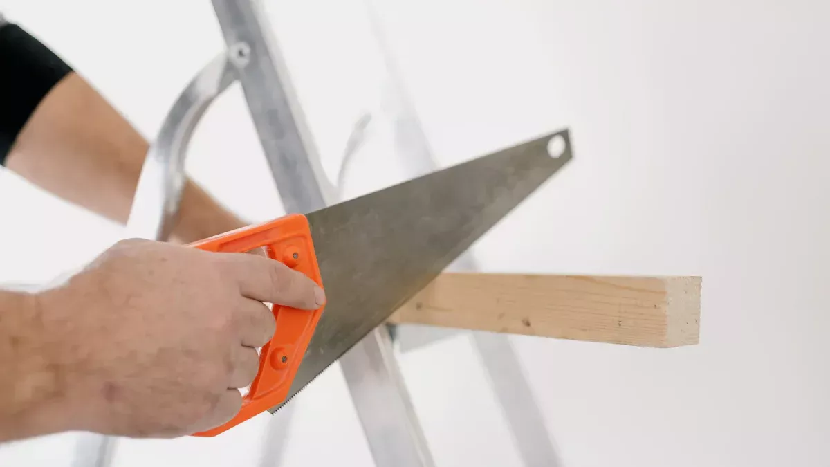 Sierras manuales para carpintería: tipos, usos y lo que necesita