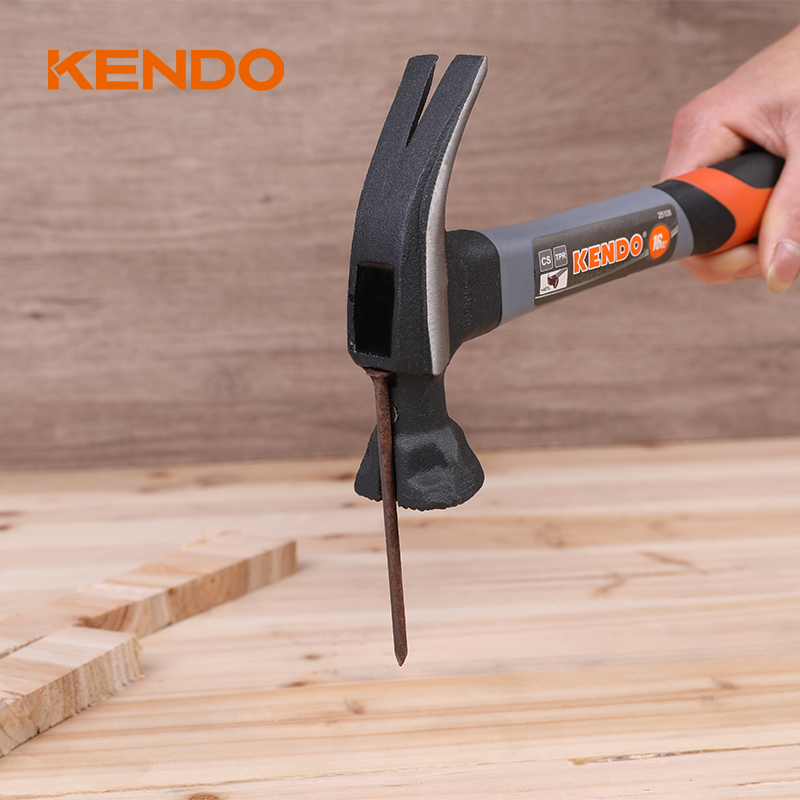 ¿Cuál es el papel de Claw Hammer?